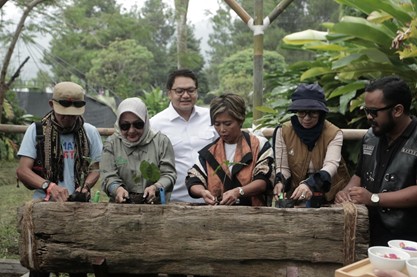 Gen Z, Its Your Turn: Climate Coustic untuk Masa Depan Bumi